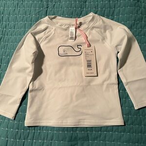 Vineyard Vines White Whale Graphic Shirt